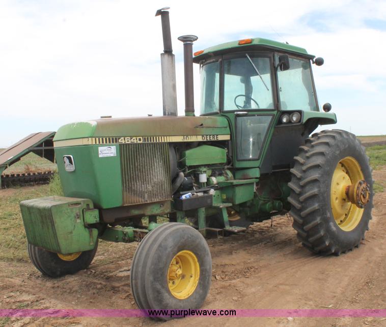 image for item L4353 1981 John Deere 4640 tractor