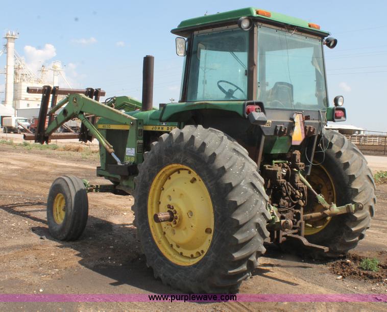 image for item L4354 1981 John Deere 4440 tractor