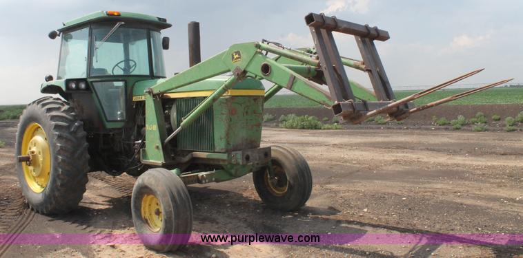 image for item L4354 1981 John Deere 4440 tractor