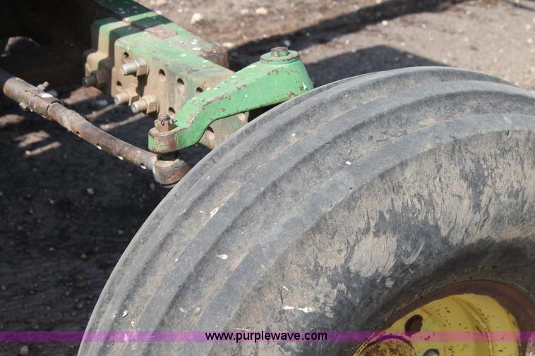 image for item L4354 1981 John Deere 4440 tractor