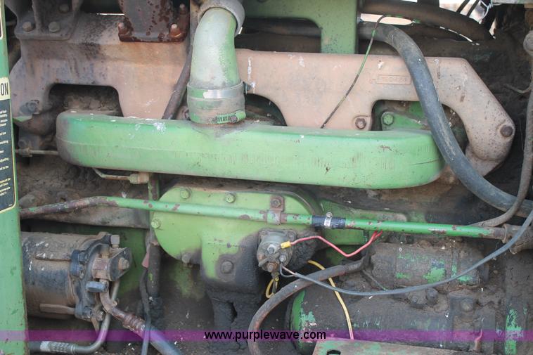 image for item L4354 1981 John Deere 4440 tractor