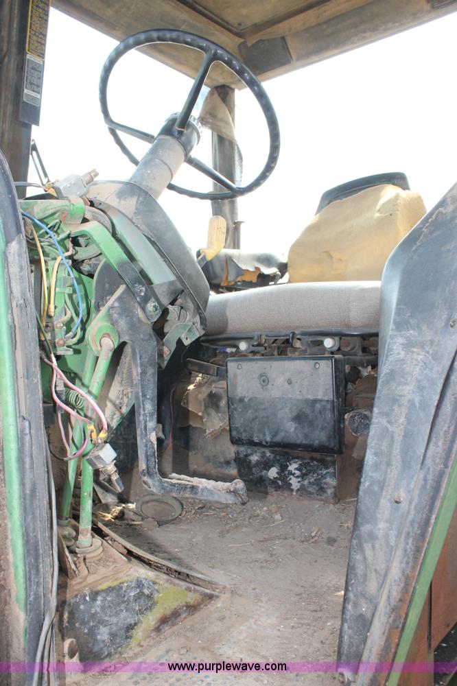 image for item L4354 1981 John Deere 4440 tractor