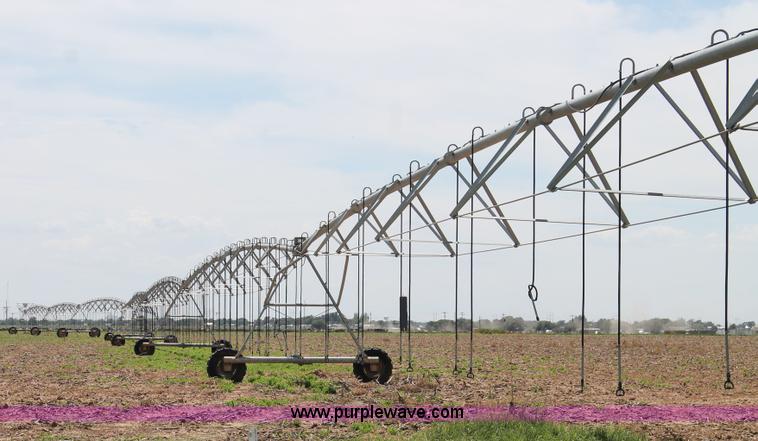 image for item L4355 Reinke 65GLEPA quarter mile center pivot sprinkler