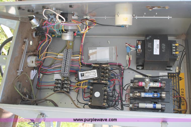 image for item L4355 Reinke 65GLEPA quarter mile center pivot sprinkler