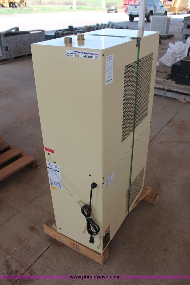 image for item AK9586 Ingersoll Rand DS50-H DryStar refrigerated air dryer