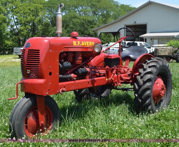 image for item AO9067 B.F. Avery A tractor