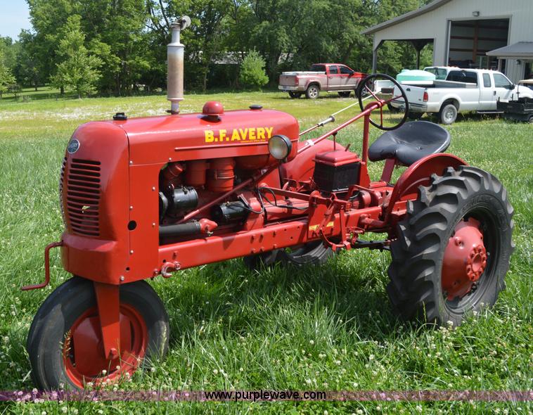 image for item AO9067 B.F. Avery A tractor