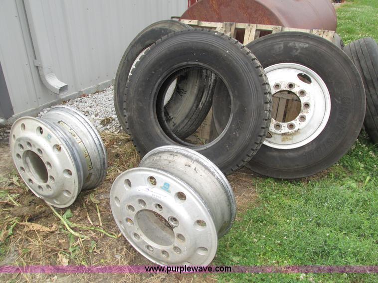 image for item AV9169 Assorted 22.5 wheels and tires
