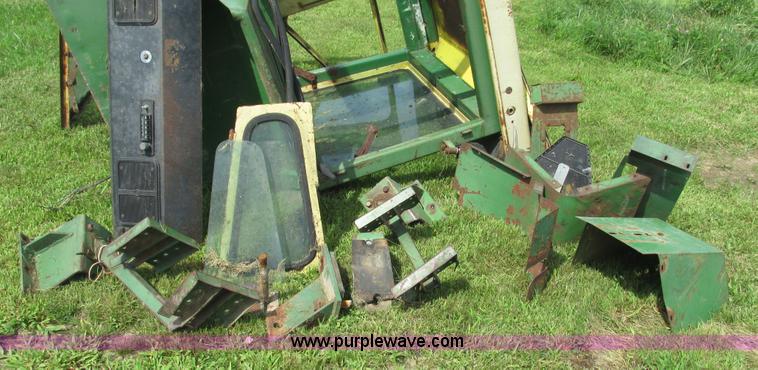 image for item AY9843 Hiniker cab