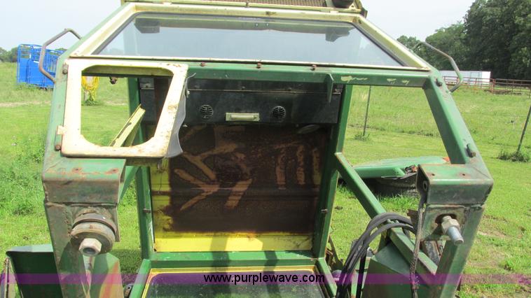 image for item AY9843 Hiniker cab