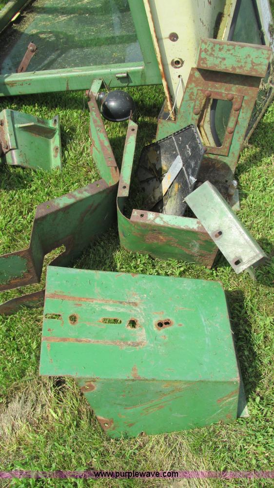 image for item AY9843 Hiniker cab