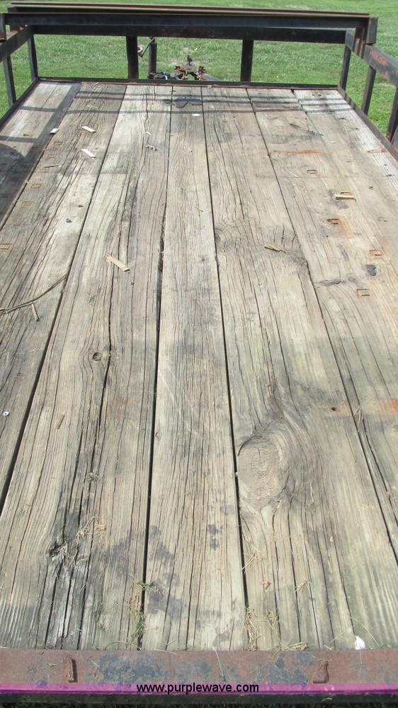 image for item AY9847 1992 PJ utility trailer