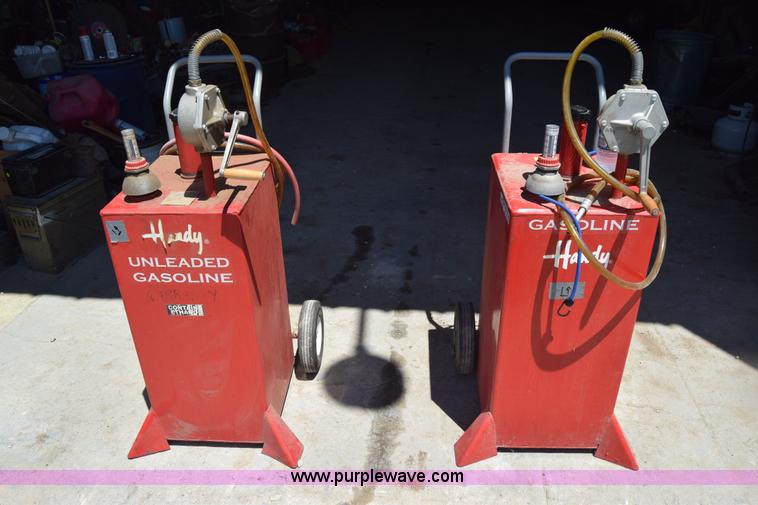 image for item BE9527 (2) Handy gas pumps
