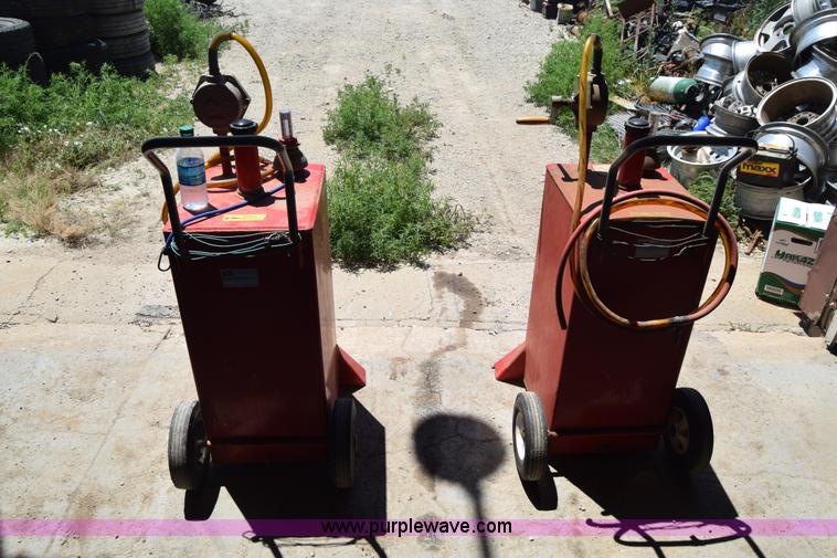 image for item BE9527 (2) Handy gas pumps