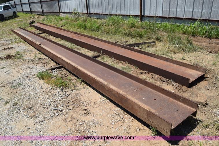 image for item BE9528 (2) steel I-beams