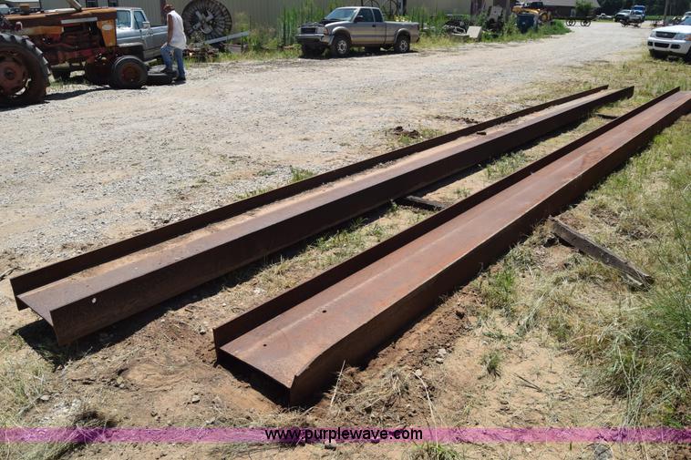 image for item BE9528 (2) steel I-beams