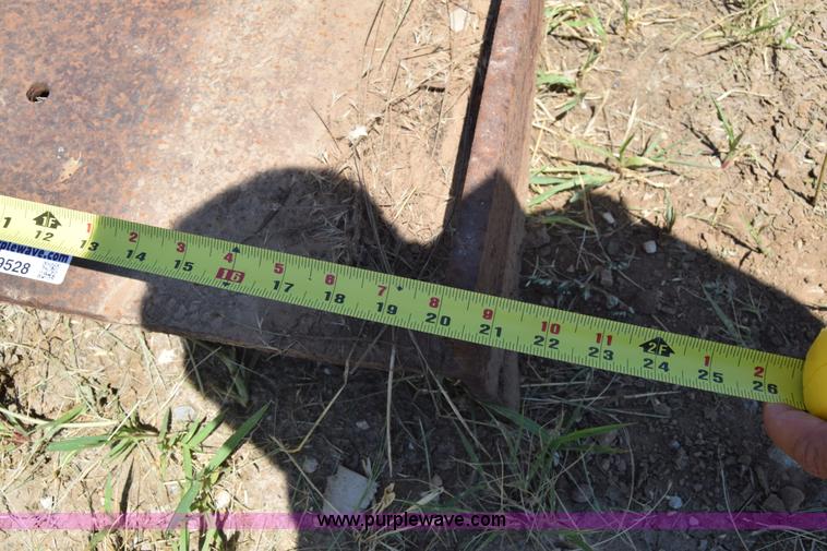image for item BE9528 (2) steel I-beams