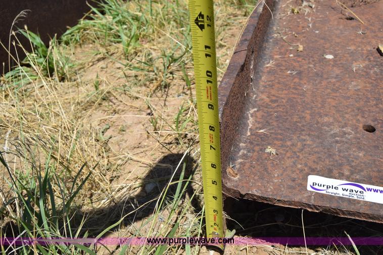 image for item BE9528 (2) steel I-beams