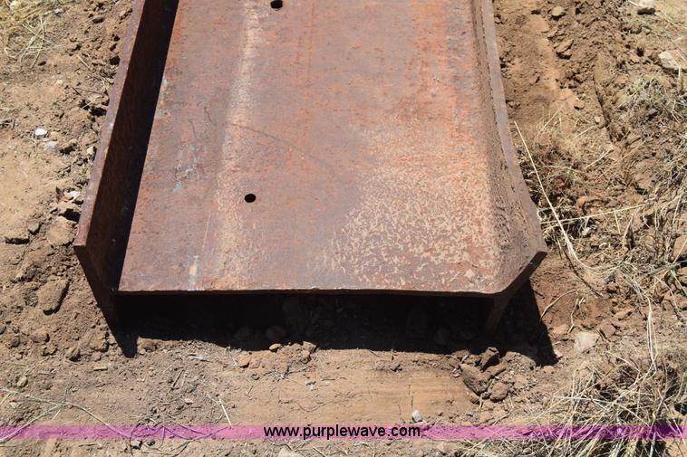 image for item BE9528 (2) steel I-beams