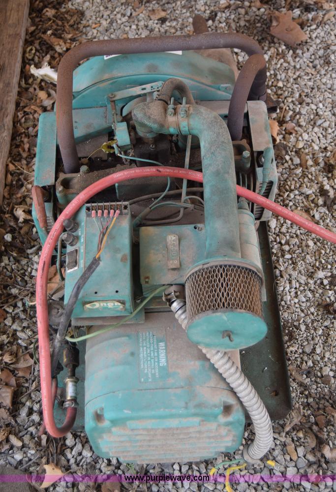 Onan 4.0BF3CR/16000B generator in Wichita, KS Item BM9830 sold