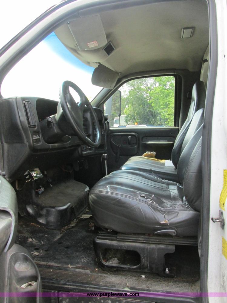 image for item BS9113 2003 GMC C5500 dump truck