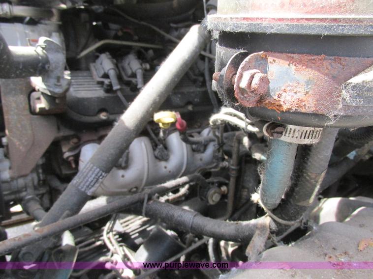 image for item BS9113 2003 GMC C5500 dump truck