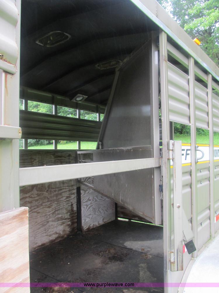 image for item BS9128 1997 Titan horse trailer