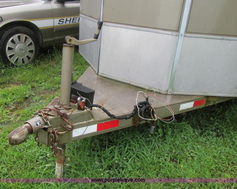 image for item BS9128 1997 Titan horse trailer