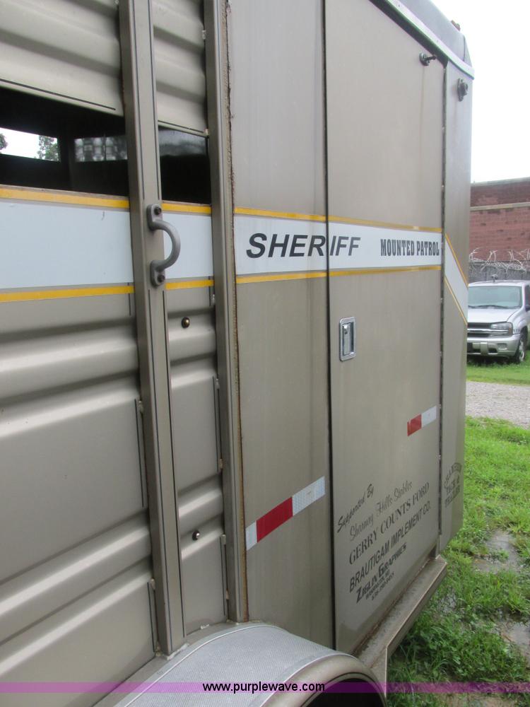 image for item BS9128 1997 Titan horse trailer