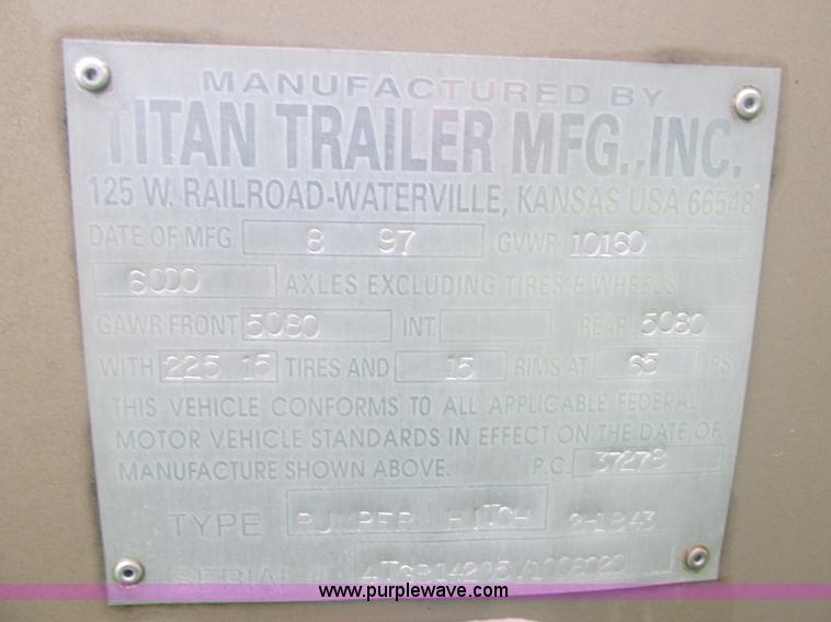 image for item BS9128 1997 Titan horse trailer