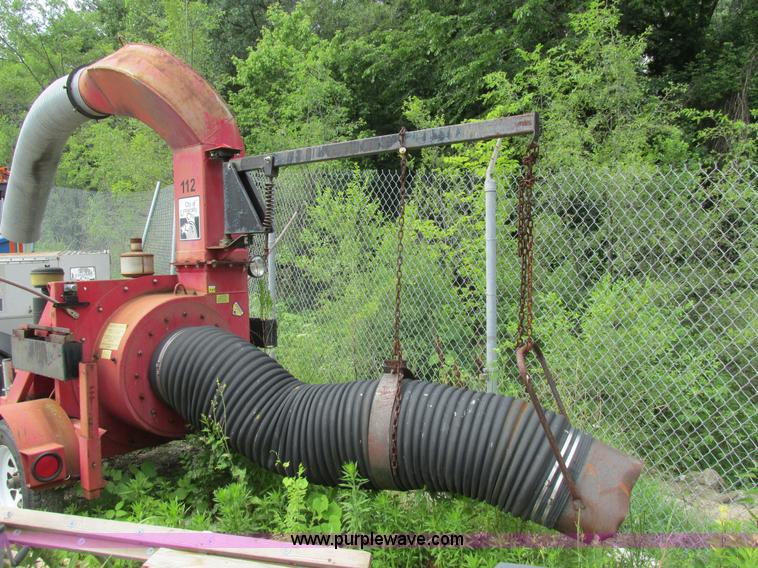 image for item BS9173 2006 Giant-vac 112 leaf vacuum