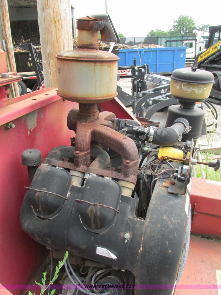 image for item BS9173 2006 Giant-vac 112 leaf vacuum