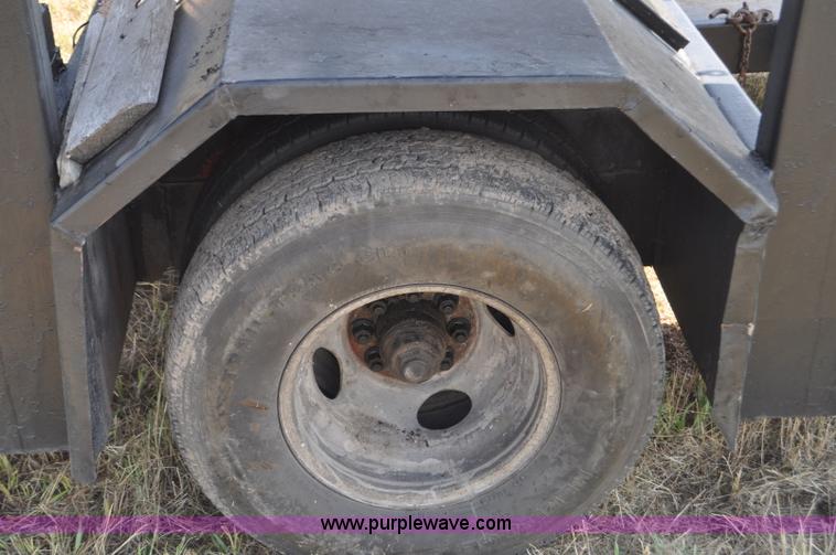 image for item F2489 1996 MRGO car carrier trailer