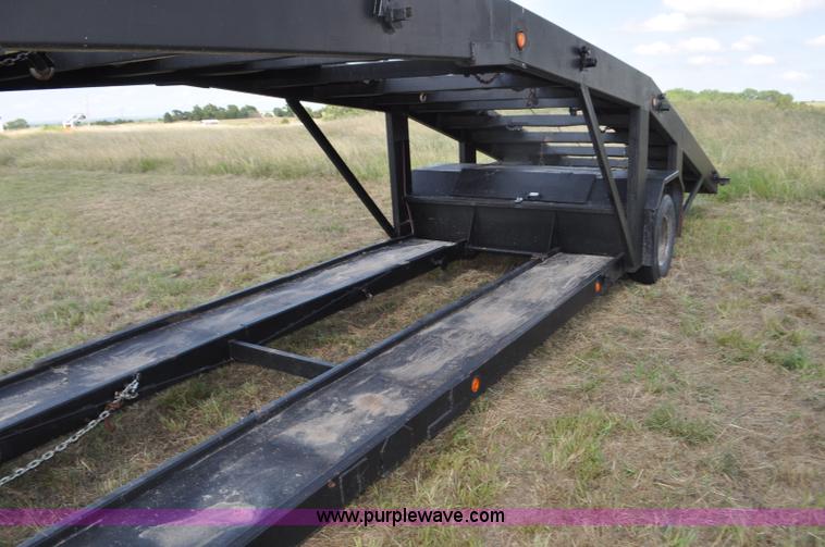 image for item F2489 1996 MRGO car carrier trailer
