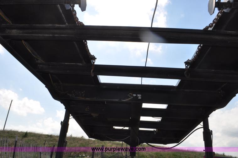 image for item F2489 1996 MRGO car carrier trailer