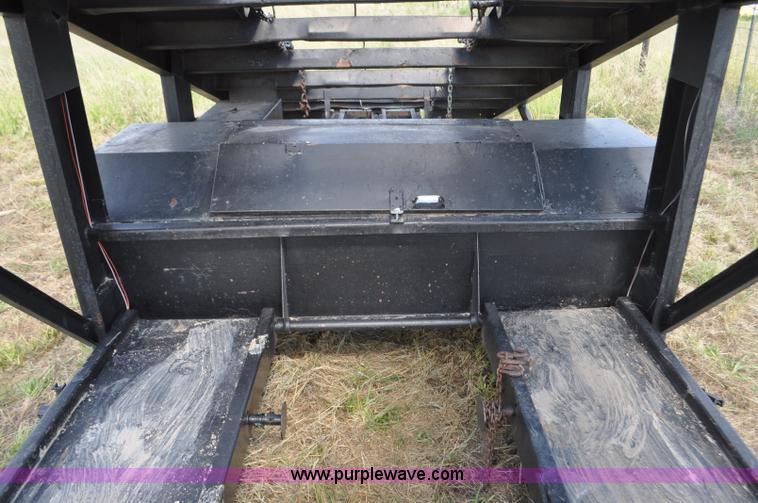 image for item F2489 1996 MRGO car carrier trailer