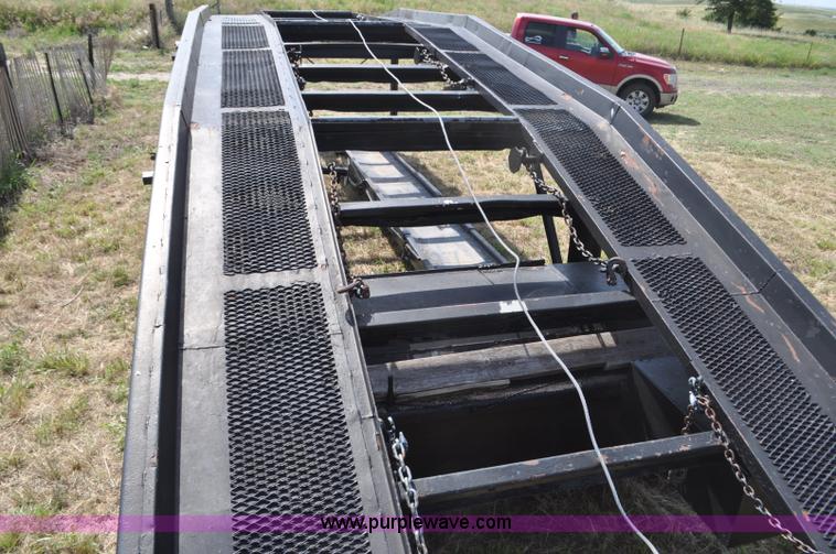 image for item F2489 1996 MRGO car carrier trailer