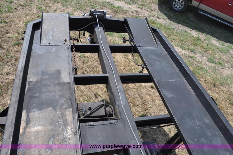 image for item F2489 1996 MRGO car carrier trailer