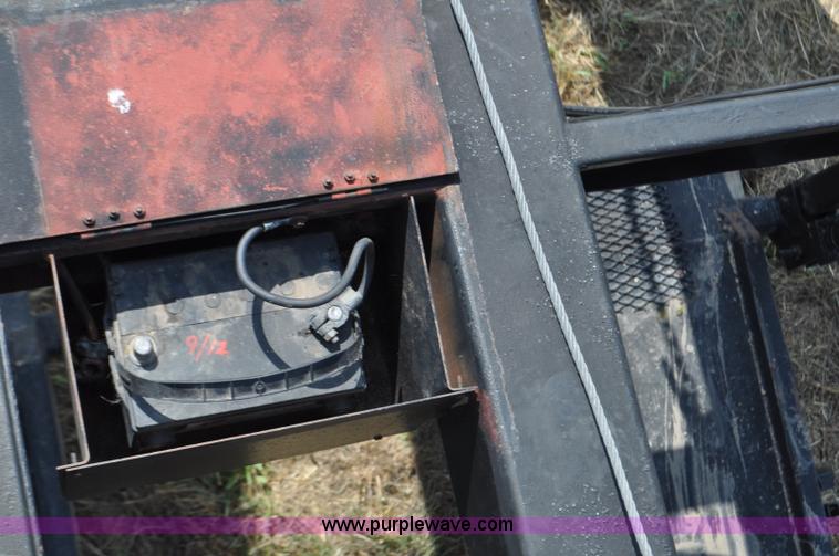 image for item F2489 1996 MRGO car carrier trailer