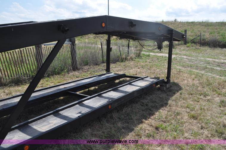 image for item F2489 1996 MRGO car carrier trailer