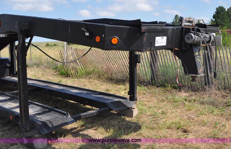 image for item F2489 1996 MRGO car carrier trailer