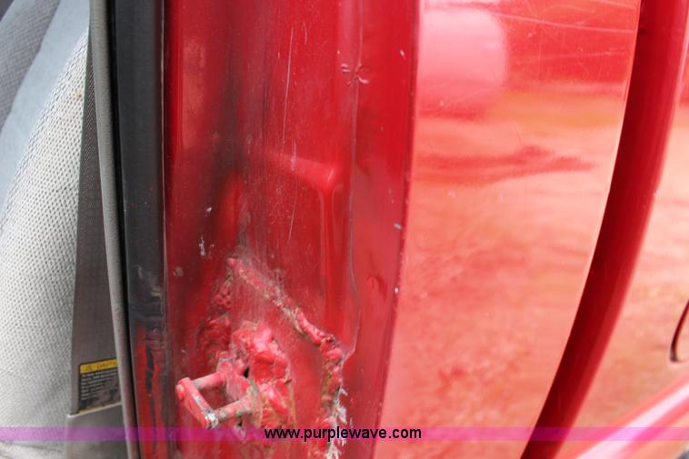 image for item F7966 1998 Chevrolet S10 pickup truck