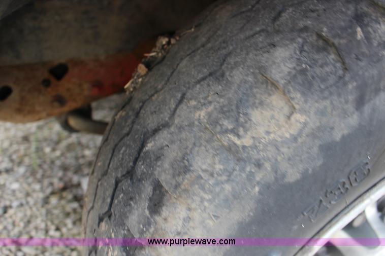 image for item F7966 1998 Chevrolet S10 pickup truck