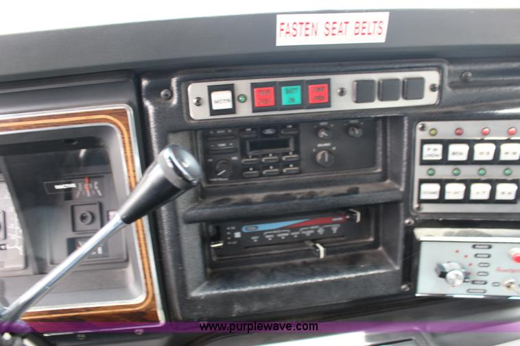 image for item F7971 1991 Ford Econoline E350 ambulance