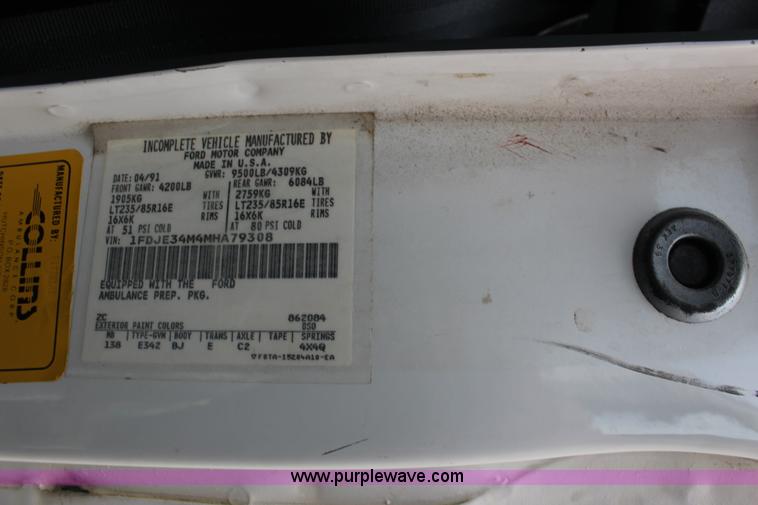 image for item F7971 1991 Ford Econoline E350 ambulance
