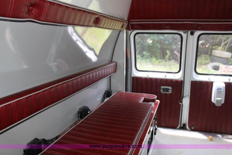 image for item F7971 1991 Ford Econoline E350 ambulance