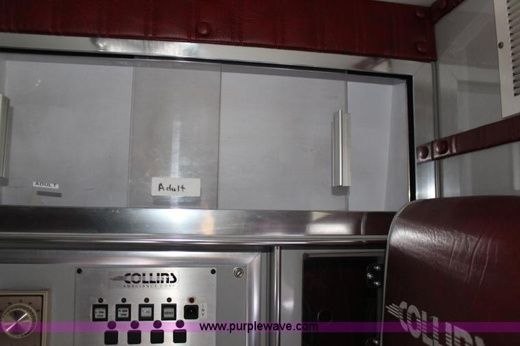 image for item F7971 1991 Ford Econoline E350 ambulance