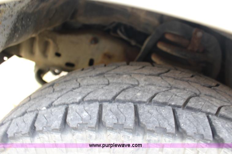 image for item F7971 1991 Ford Econoline E350 ambulance