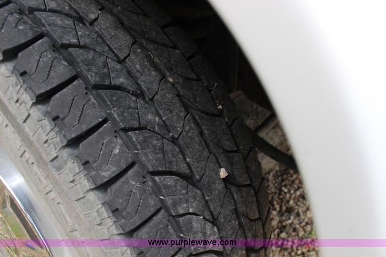 image for item F7971 1991 Ford Econoline E350 ambulance