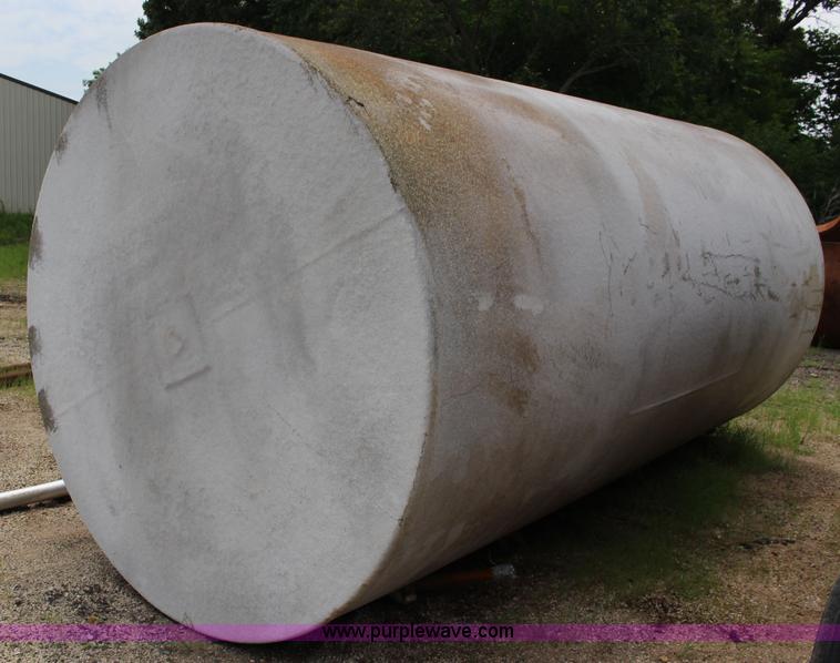 image for item F7981 Fuel tank